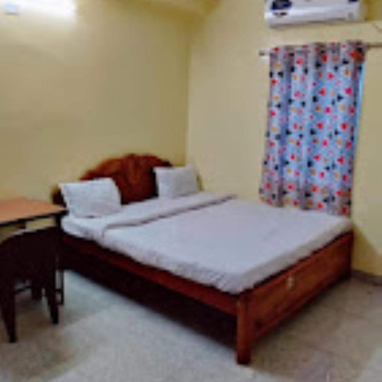 Отель Aiims Nagar Rest House Бхубанешвара Экстерьер фото