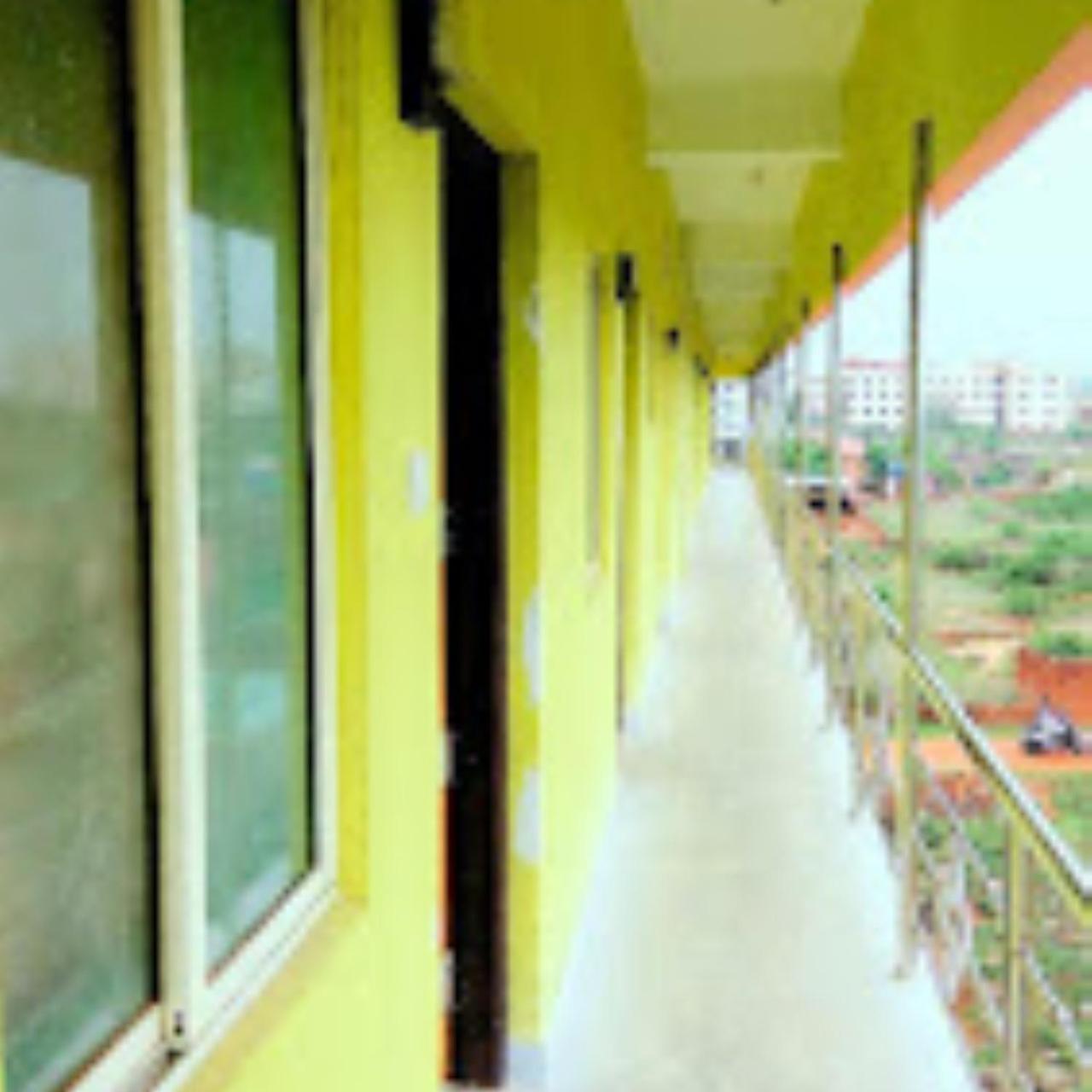 Отель Aiims Nagar Rest House Бхубанешвара Экстерьер фото